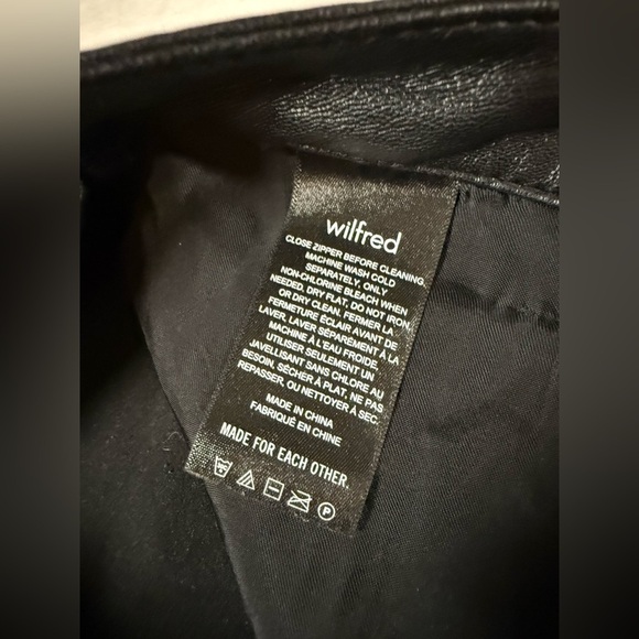 Aritzia Wilfred The Melina High Waisted Black Vegan Faux Leather Pants 2 - Picture 6 of 12